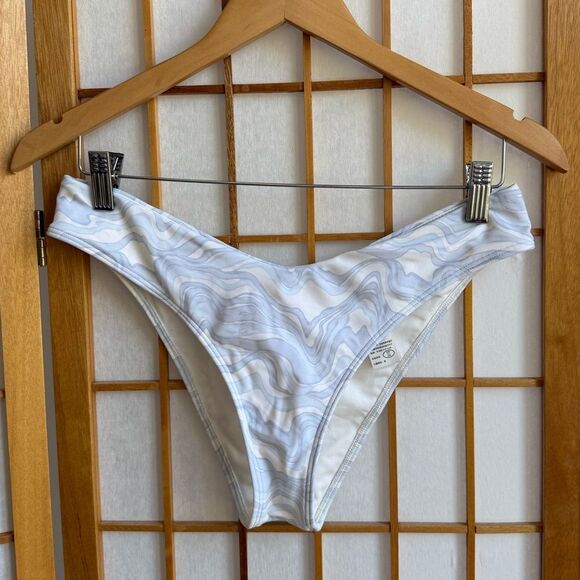 Abercrombie & Fitch Bikini Set | Halter Top - Small | Cheeky Bottom- Medium - Picture 6 of 8